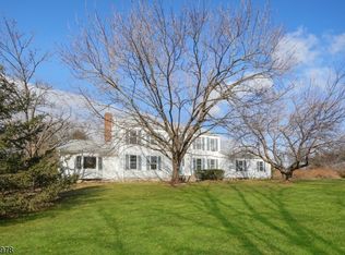 17 Devore Rd, Readington, NJ 08822