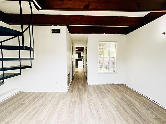 5th image of 217 Ryder Dr #222-B