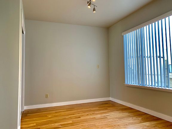 3rd image of 1359 10th Ave