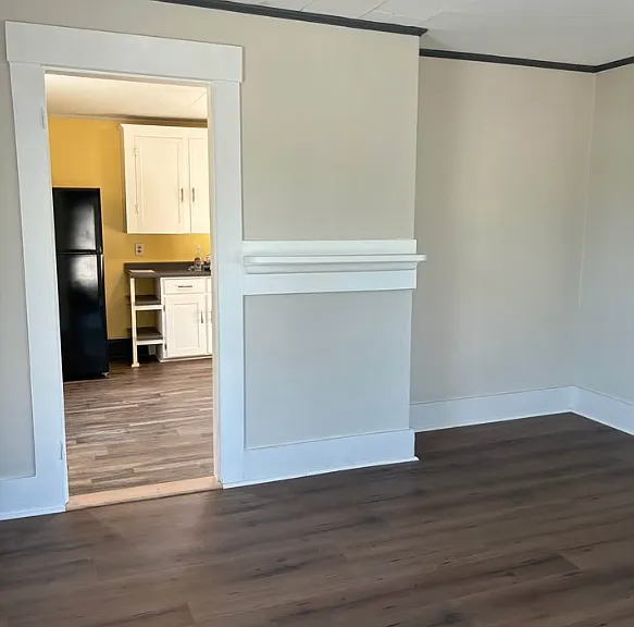 81 Academy St — Photo 5
