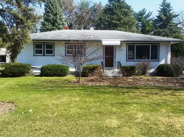 1838 Jackson St N, Maplewood, MN 55117