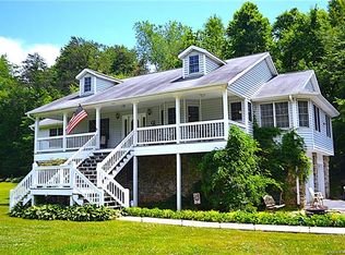 64 Woodland Hills Rd, Asheville, NC 28804