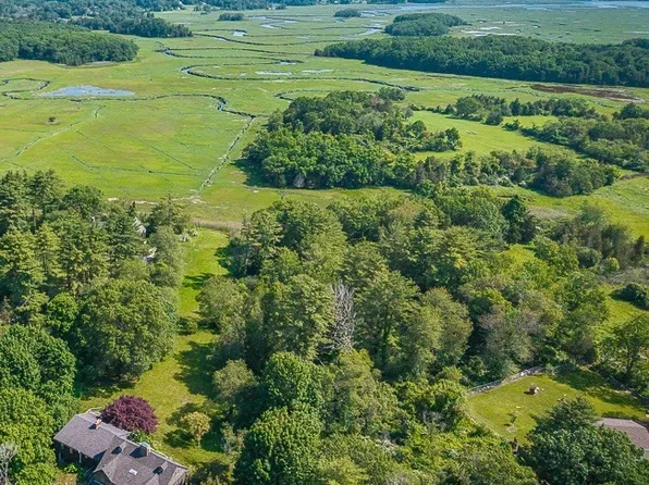 189 John Wise Ave, Essex, MA 01929