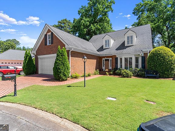 5th image of 567 N Palisades Cir SE