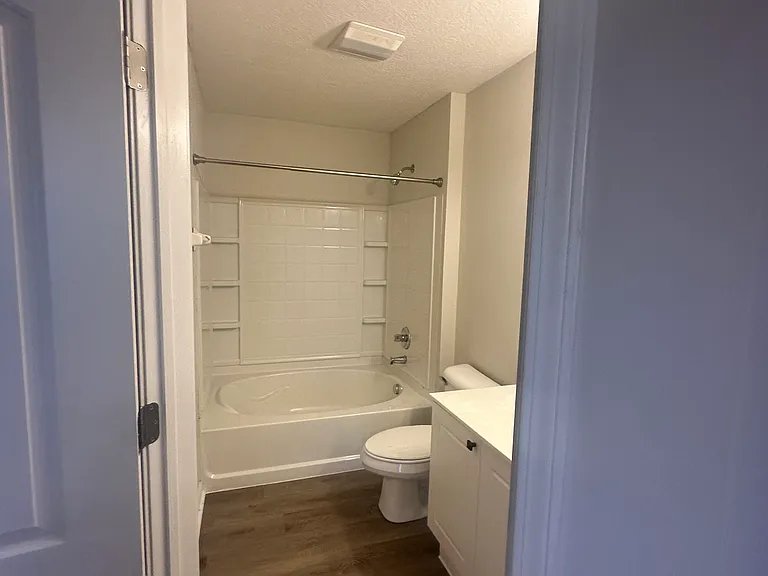 758 Hidden Springs Dr — Photo 10