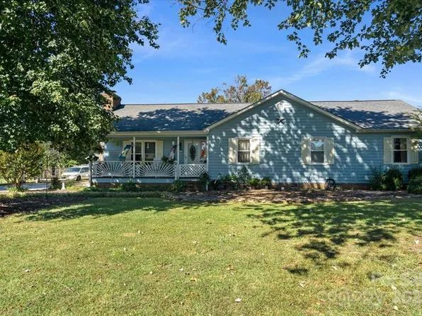 905 Stevens Rd, Monroe, NC 28110