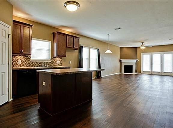 3rd image of 12324 Ocean Spray Dr