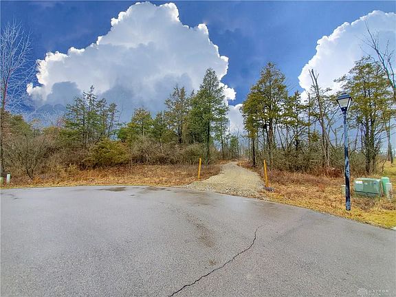 2nd image of 797 Carol Ct