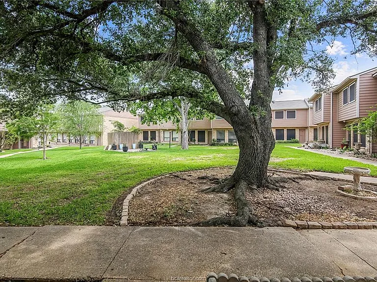 2807 Wildflower Dr #21 — Photo 17