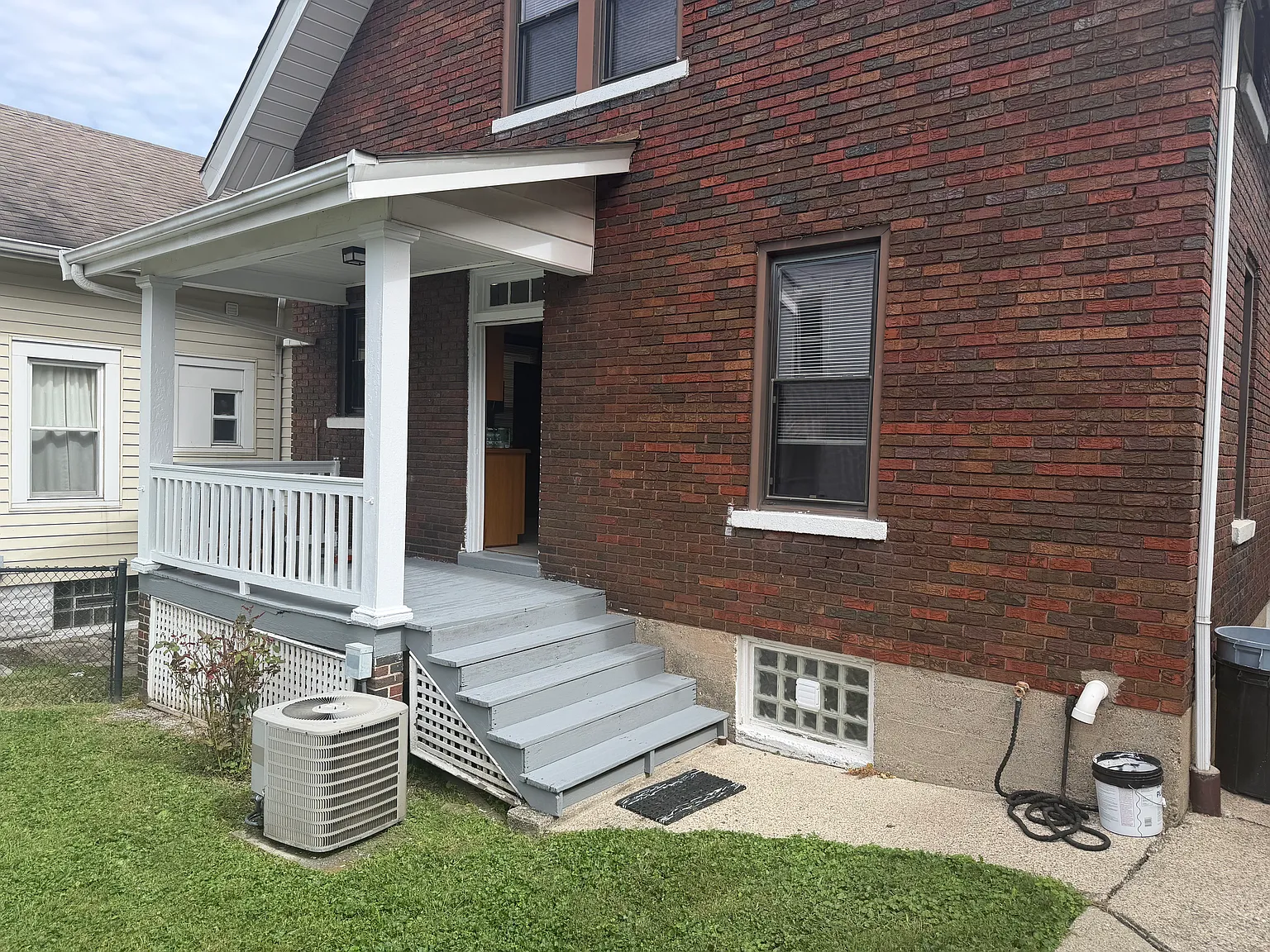 2 bed, 1200 sqft, $1,950 — Photo 3
