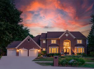 4800 Stonebridge Cir, West Des Moines, IA 50265