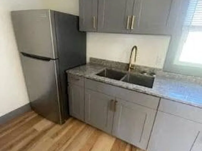 The Hawthorne — Photo 15
