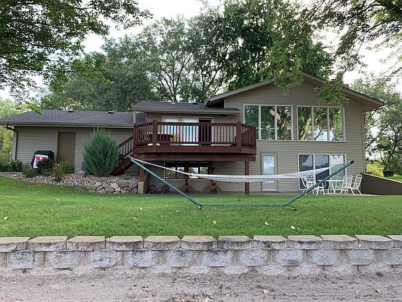 3rd image of 1729 Laguna Dr