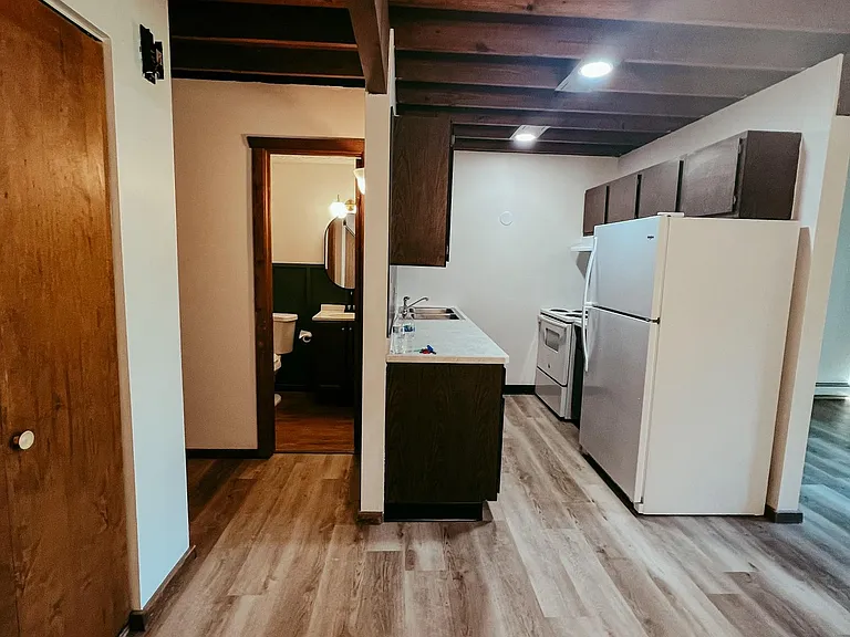 2049 Wolosyn Cir #3 — Photo 6