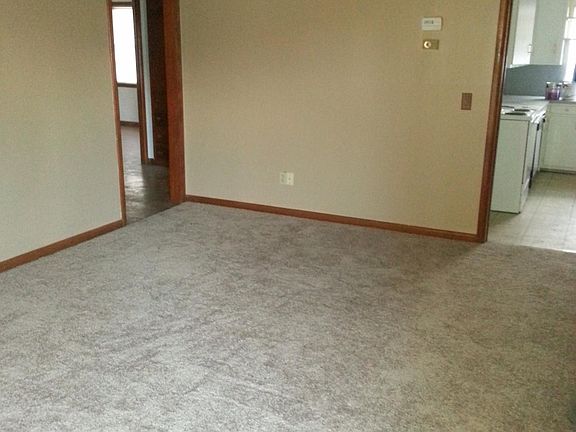 4th image of 2402 Oxford Way