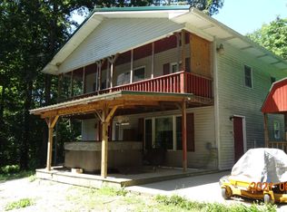 28990 Cloverdale Rd, Birdseye, IN 47513