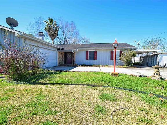 2nd image of 303 Pecos St