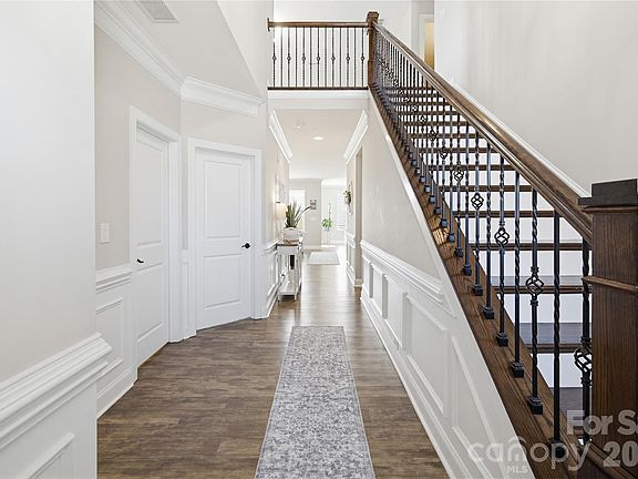 2nd image of 2026 Kemp Rd