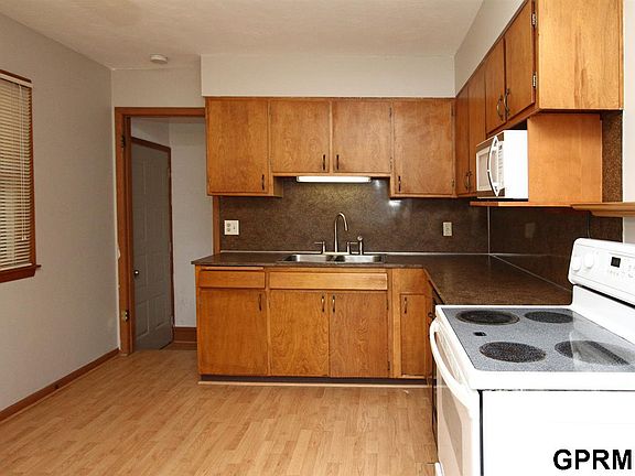 5th image of 4935 Francis St