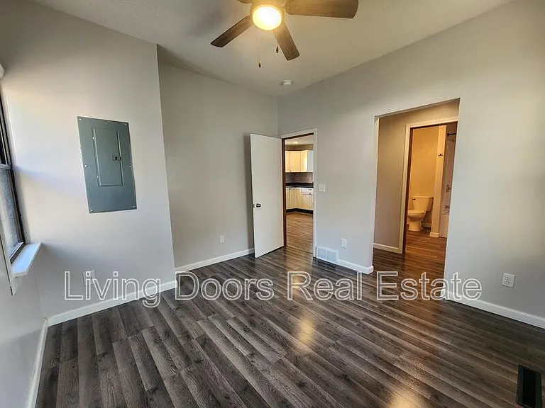 914 N 6th St — Photo 3