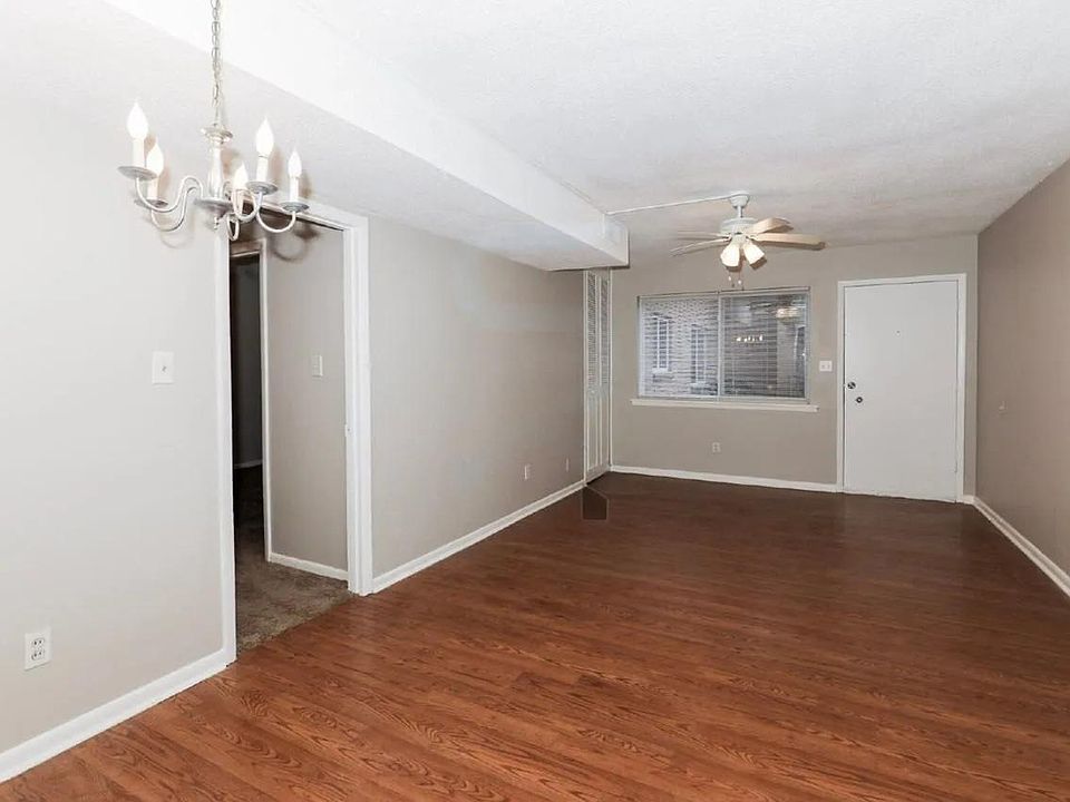 1st image of 3300 College St #19