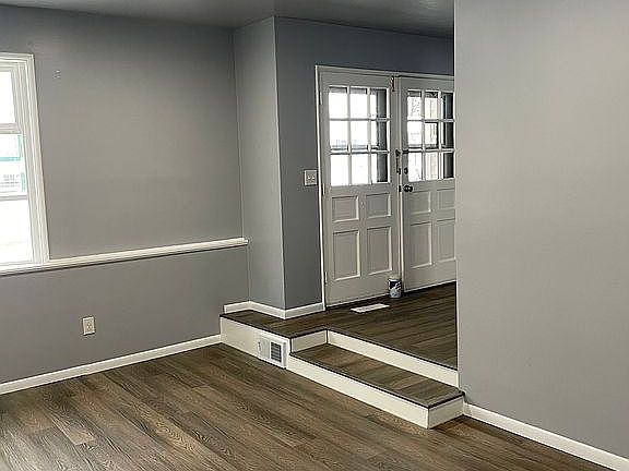 2nd image of 1922 Piedmont Way