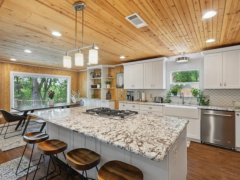 1520 Oakhurst Scenic Dr — Photo 8