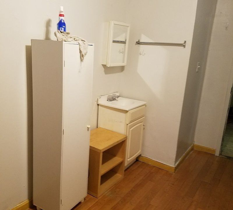 1st image of 140 E 16th St APT 3A