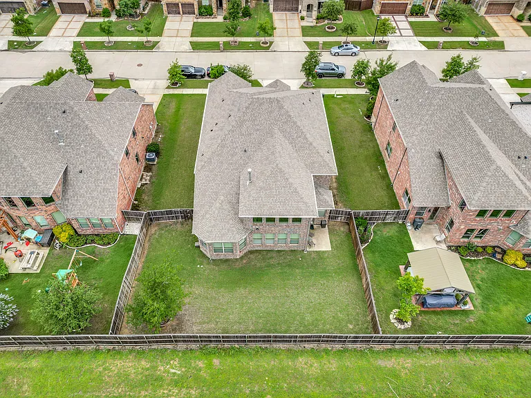 4194 Leighton Ln — Photo 33