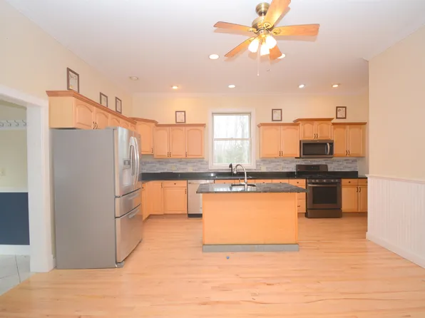 11 Crestbrook Place, Springfield, NH 03284