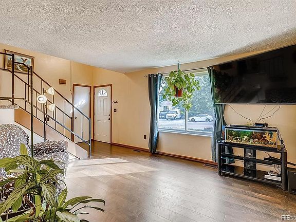 4th image of 2863 S Joplin Court