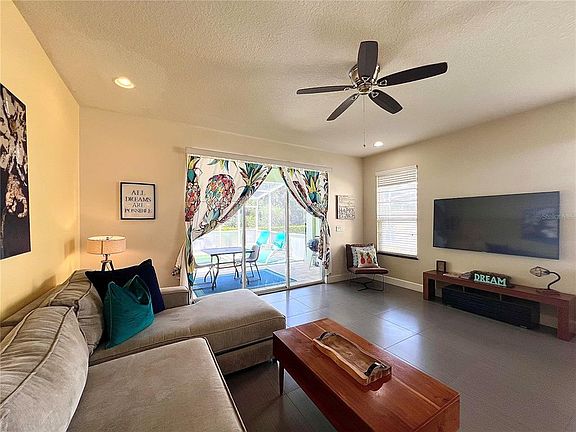 5th image of 17407 Placidity Ave