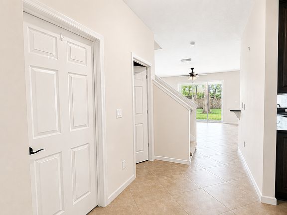 5th image of 95023 Poplar Way