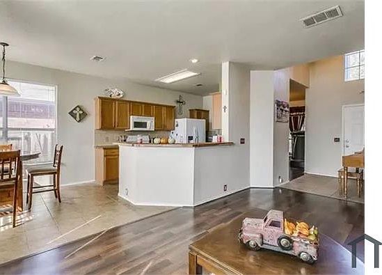 5th image of 2529 Tar Heel Dr