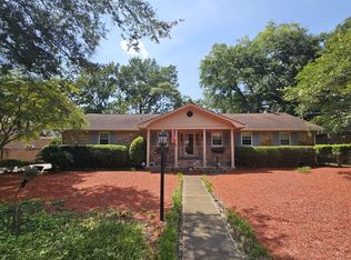1865 Rugby Ln, Charleston, SC 29407