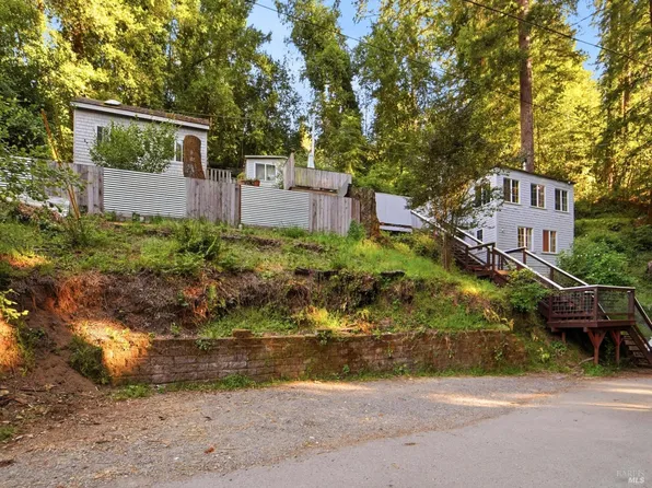 37 Grand View Avenue, Camp Meeker, CA 95419