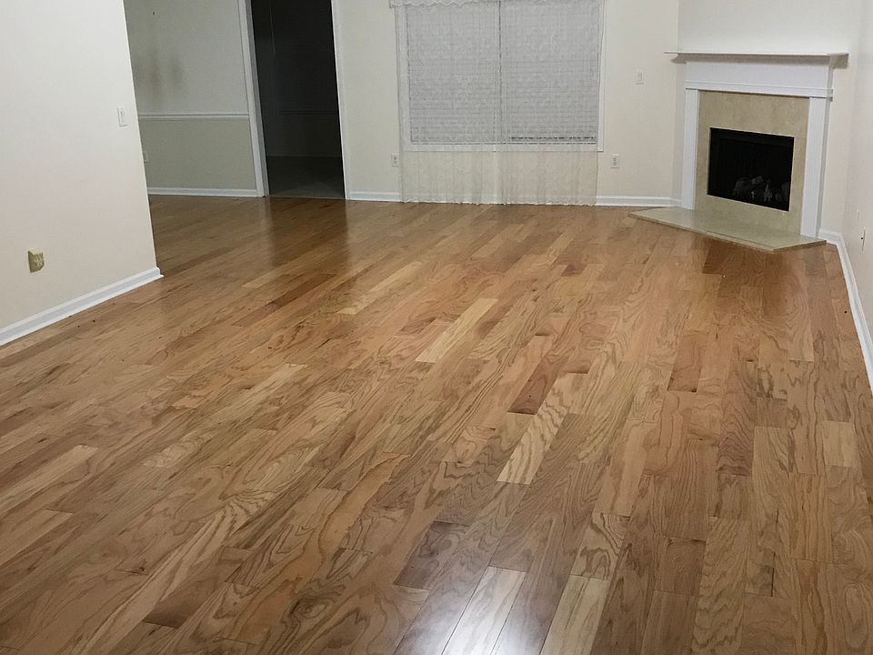 1st image of 517 Mockingbird Ln