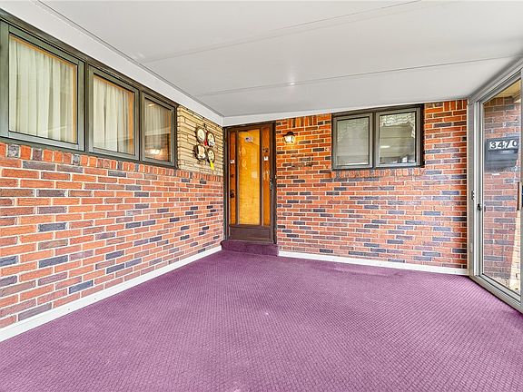 3rd image of 3470 Brickley Dr
