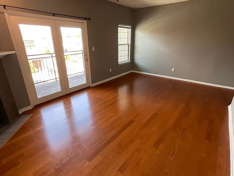 125 N Washington St — Photo 53