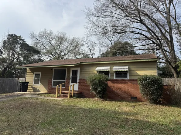 410 Kingsbury Cir, Warner Robins, GA 31088