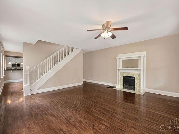 3rd image of 5315 Carthage Ave