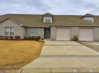 377 Castle Bay Dr, Hampstead, NC 28443