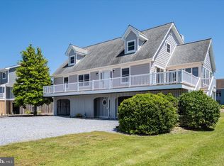 39047 Bayfront Dr, Ocean View, DE 19970