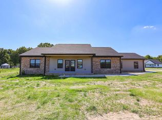 111 Ayly Estates Dr, Mayfield, KY 42066