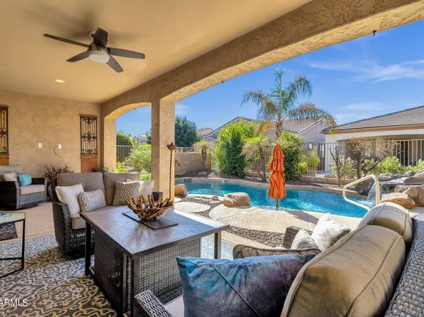 4729 E RAKESTRAW Lane, Gilbert, AZ 85298