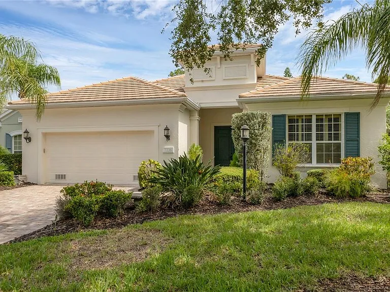 7236 Lismore Ct — Photo 2