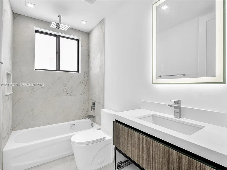 4640 SW 32nd Ave #D1 — Photo 56