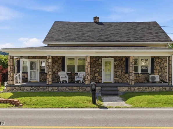 1766 Bloomfield Rd, Roaring Spring, PA 16673
