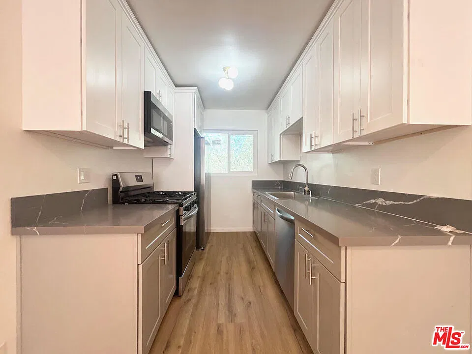 1 bed, 1.0 bath, 650 sqft, $1,950 — Photo 4