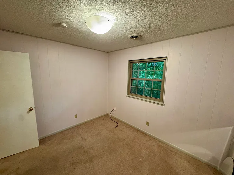 19 Gore Ln — Photo 12